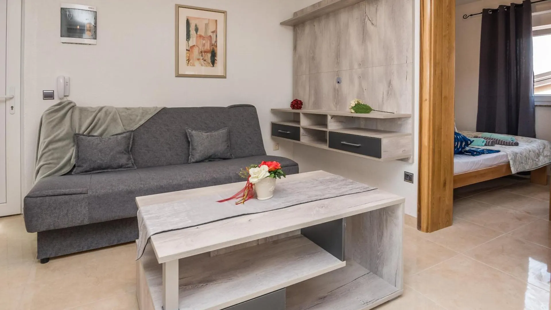 Plaza Ab Apartment Vir